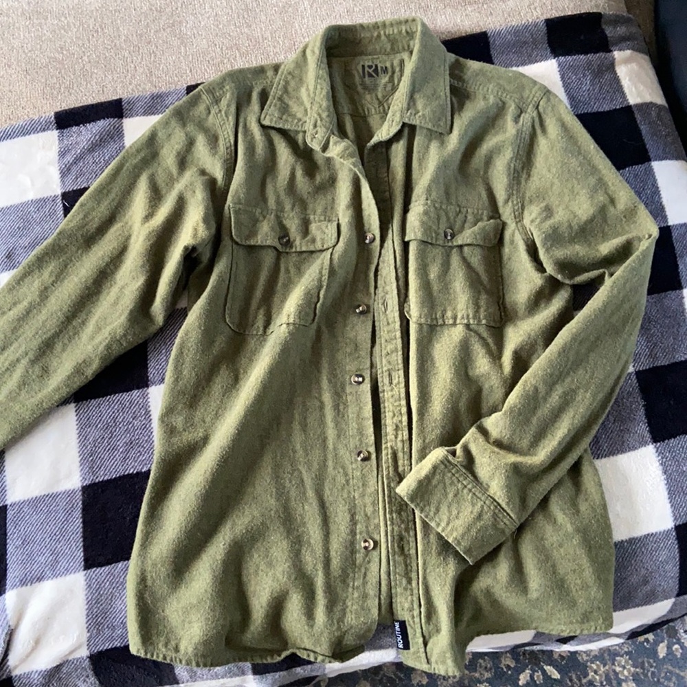 Routine green flannel